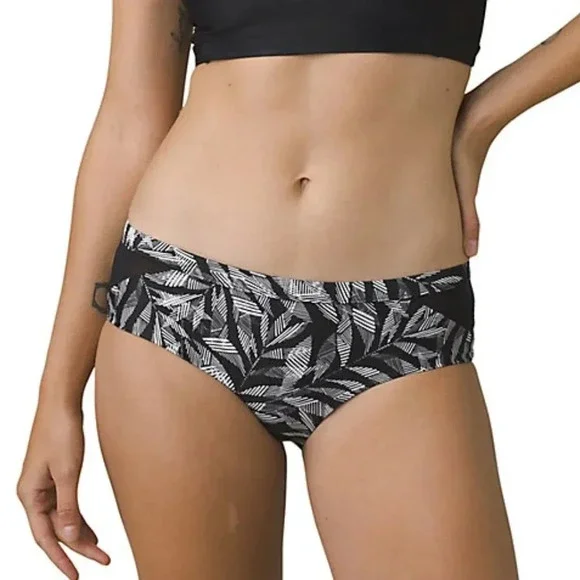 PrAna Marina Top (D-Cup) & Chambra Bottoms, black springtime - Picture 4 of 15